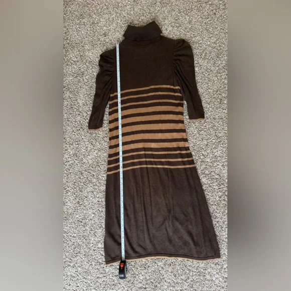 Dress - Picture 6 of 8